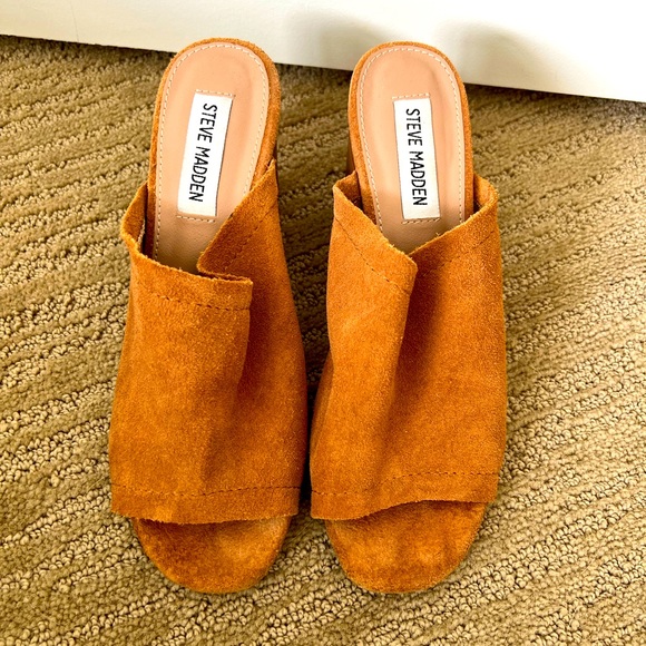Steve Madden Shoes - Small heel suede slides
